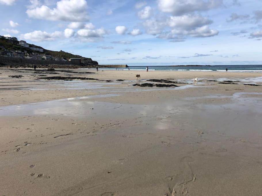 The Old Dairy, Land'S End, Sennen Apartment ภายนอก รูปภาพ